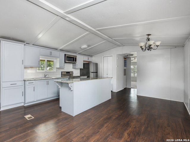 10323 Hillbrook Rd Property Photo 7