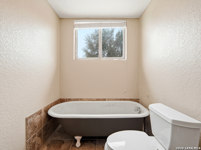 1253 County Road 7421 Property Photo 32