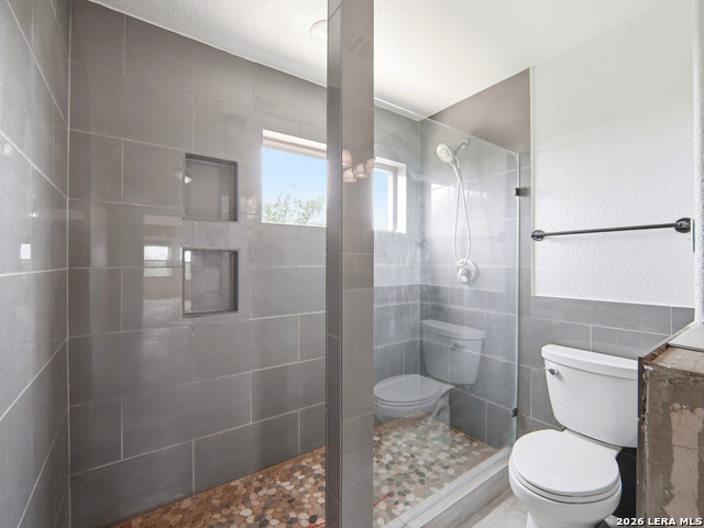 1253 County Road 7421 Property Photo 34
