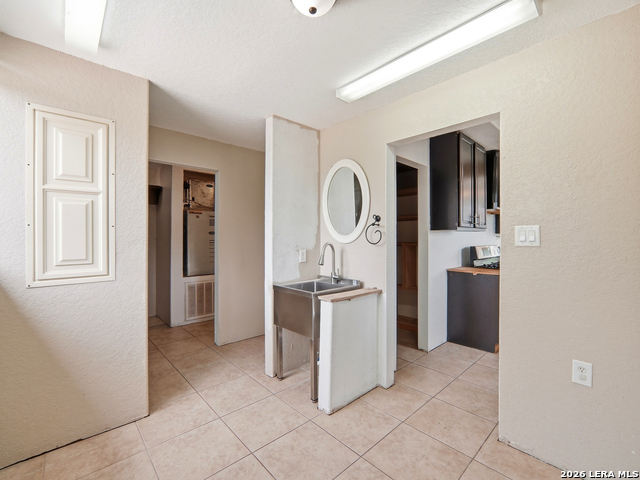 1253 County Road 7421 Property Photo 36