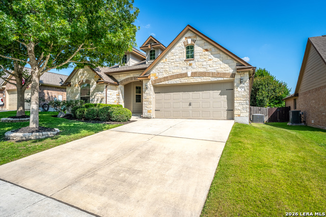 824 Water Oak Property Photo 1