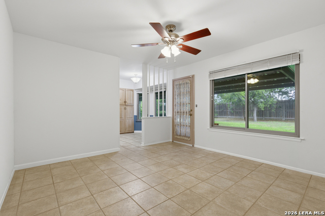 5039 Round Table Dr Property Photo 12