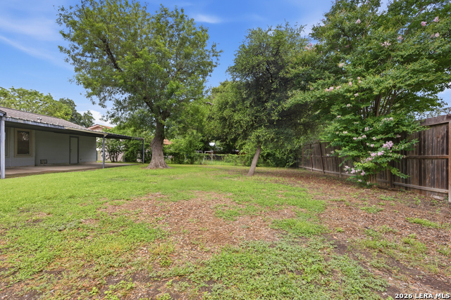 5039 Round Table Dr Property Photo 22