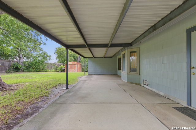 5039 Round Table Dr Property Photo 24