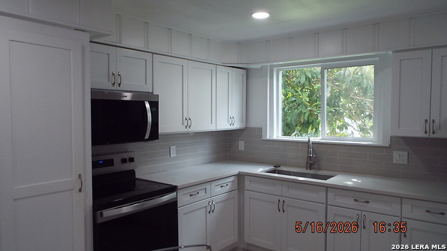 940 W Mulberry Property Photo 6