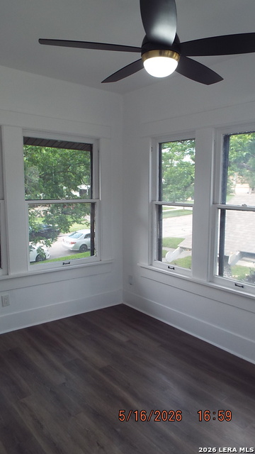 940 W Mulberry Property Photo 11
