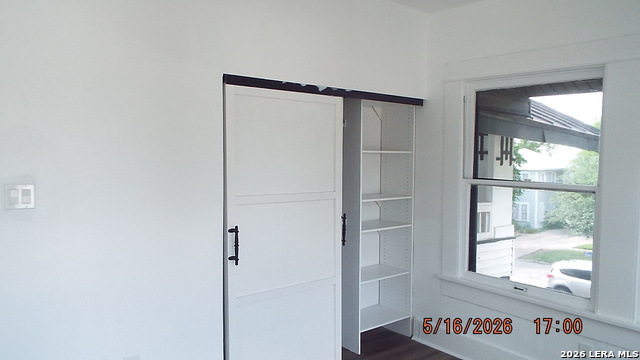 940 W Mulberry Property Photo 12