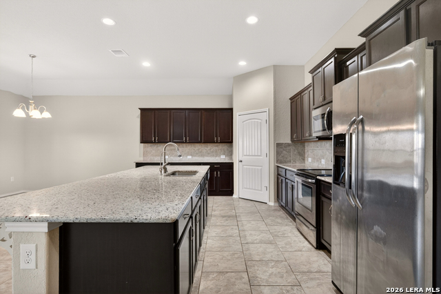 208 White Rock Property Photo 12