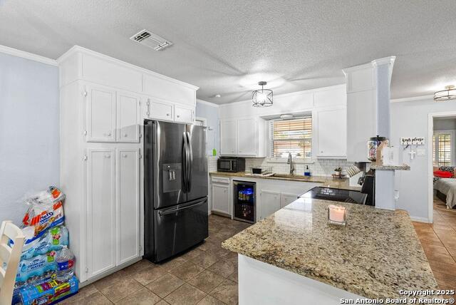 1404 Las Palmas Property Photo 7