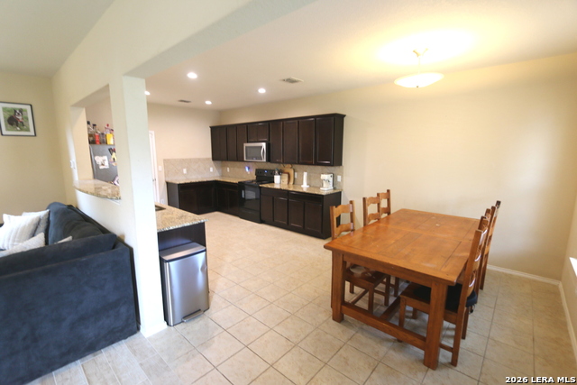 449 Auburn Park Property Photo 11
