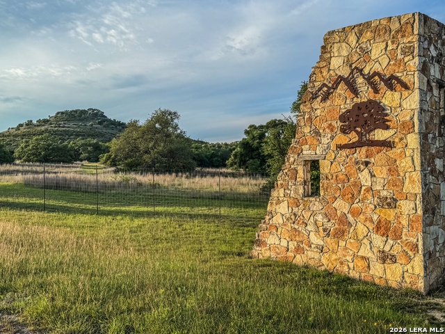 3513 N Us Highway 281 Property Photo 6