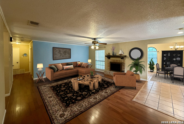 931 Hayloft Ln Property Photo 1