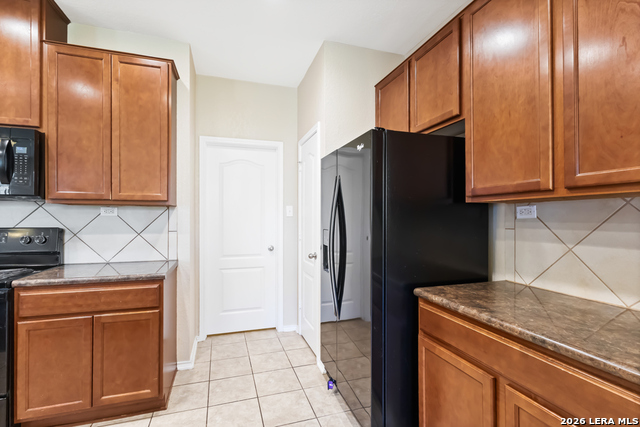 5114 Mustang Cv Property Photo 8