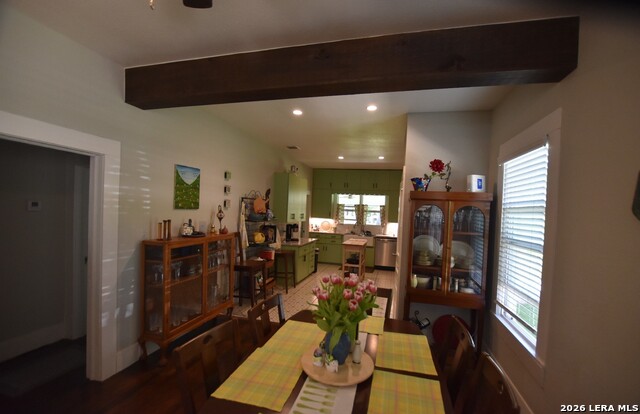 1630 W Craig Property Photo 3