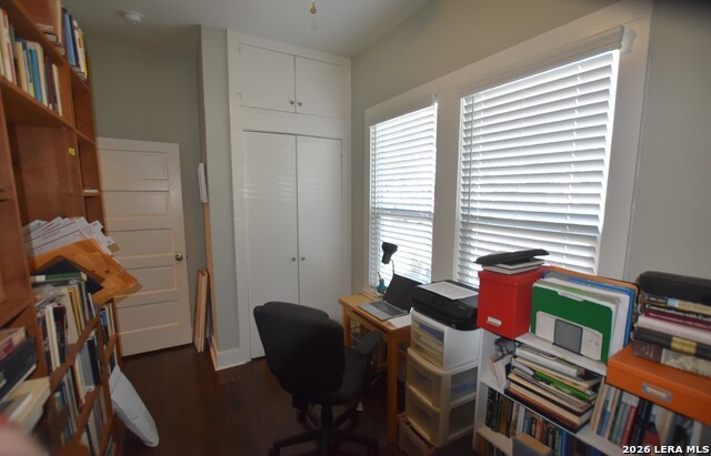 1630 W Craig Property Photo 10