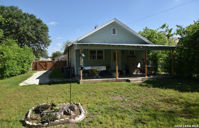 1630 W Craig Property Photo 14