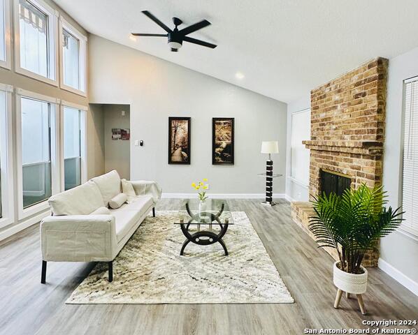 4611 Crested Land Property Photo 5