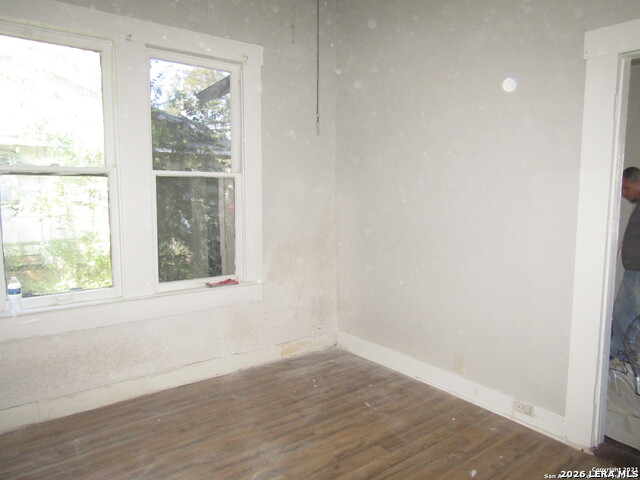 134 Gladstone Property Photo 6