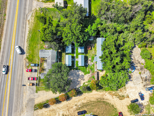 686 State Highway 173 Property Photo 1
