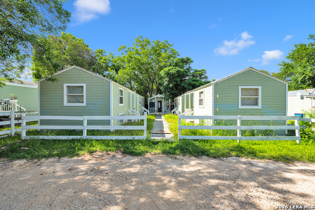 686 State Highway 173 Property Photo 7