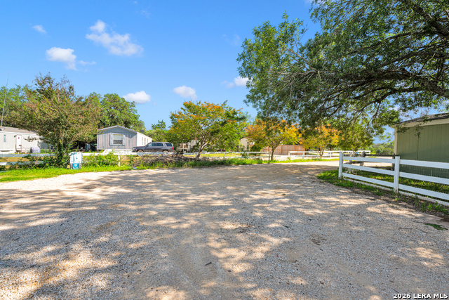 686 State Highway 173 Property Photo 8