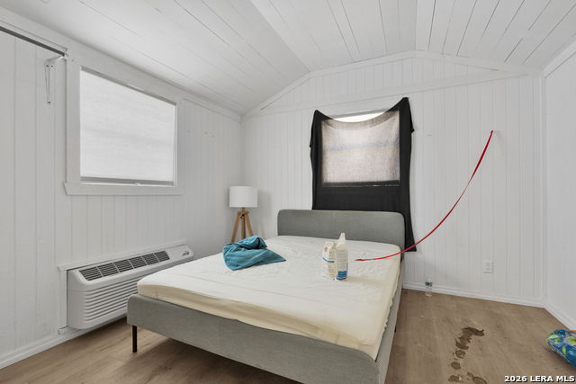 686 State Highway 173 Property Photo 10