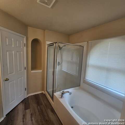 4007 Dunn Oak Dr Property Photo 10