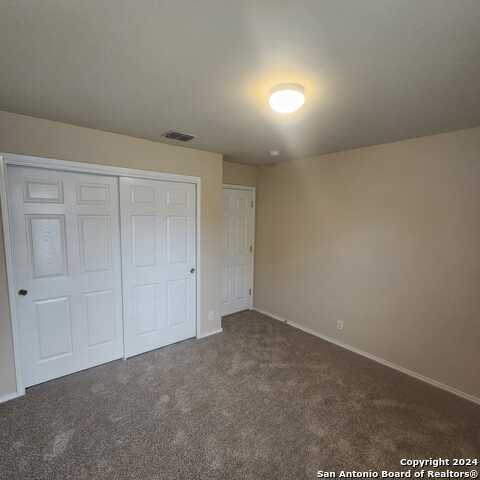 4007 Dunn Oak Dr Property Photo 13