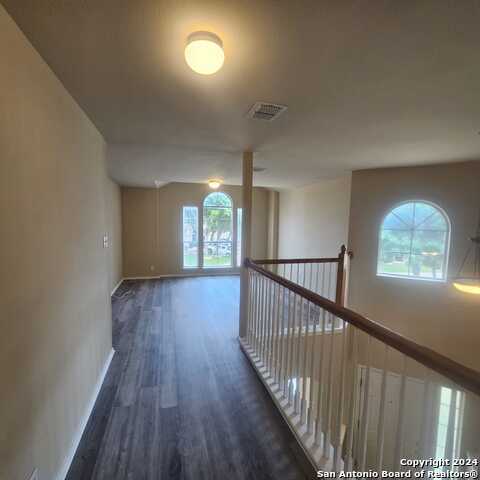4007 Dunn Oak Dr Property Photo 18