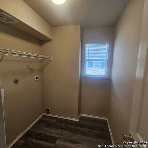 4007 Dunn Oak Dr Property Photo 20