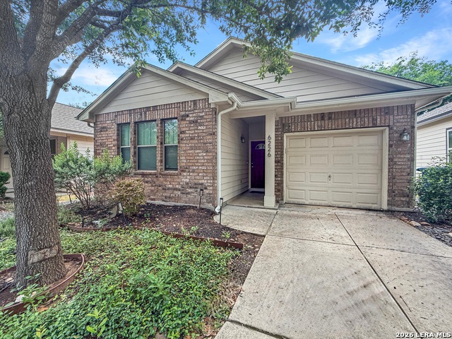6226 Pecan Tree Property Photo 1