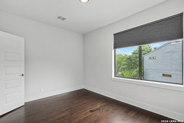 1606 N Hackberry Property Photo 14