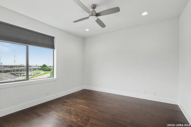 1606 N Hackberry Property Photo 17