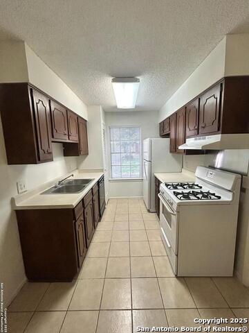 811 Jackson Keller Property Photo 5