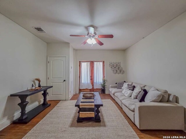 432 Washington St Property Photo 5