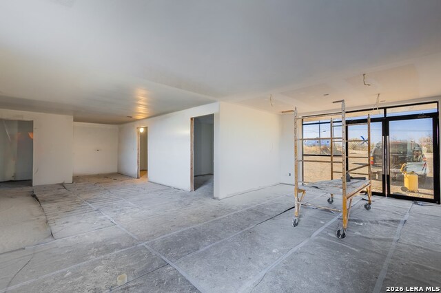 3648 N Del Rio Blvd Property Photo 9