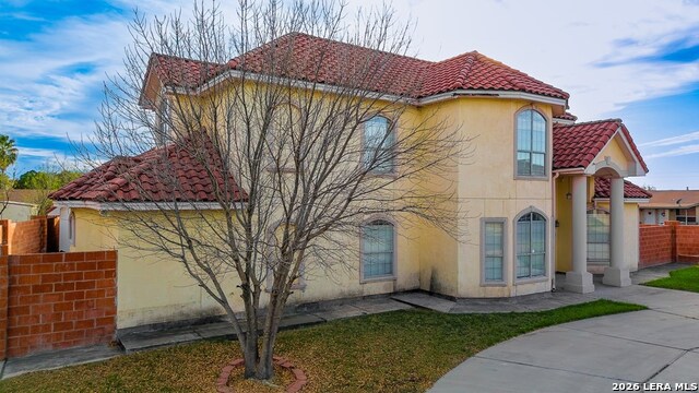 2201 Zacatecas Dr. Property Photo 3