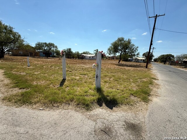 204 Hidalgo Property Photo 3