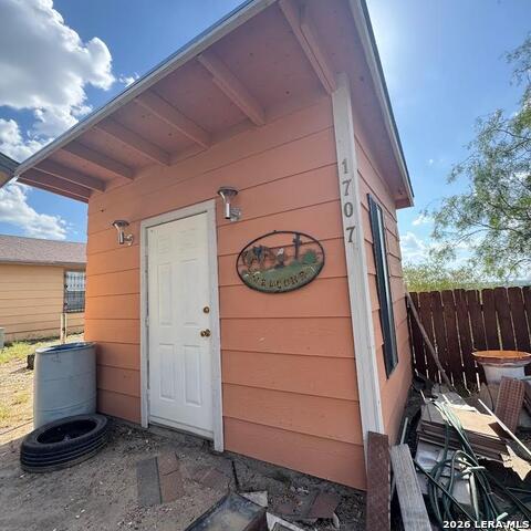 1707 Rainbow Road Property Photo 10