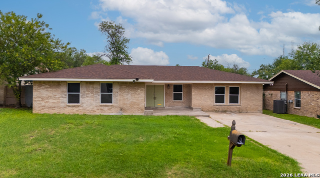 2139 Ricks Dr Property Photo 1
