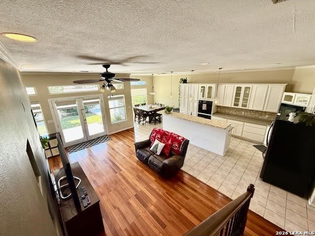 1826 Willow Creek Dr. Property Photo 10