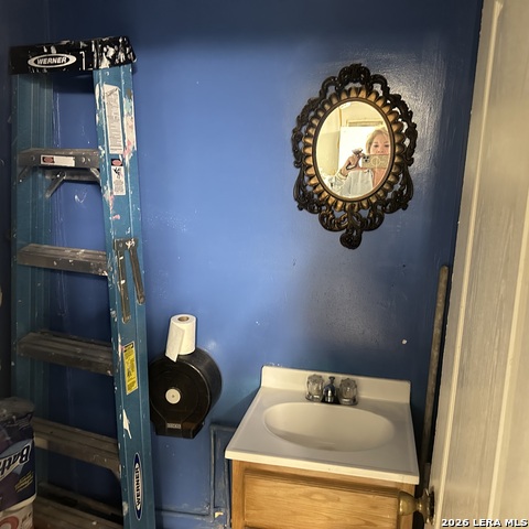 1001 Arlington St Property Photo 2