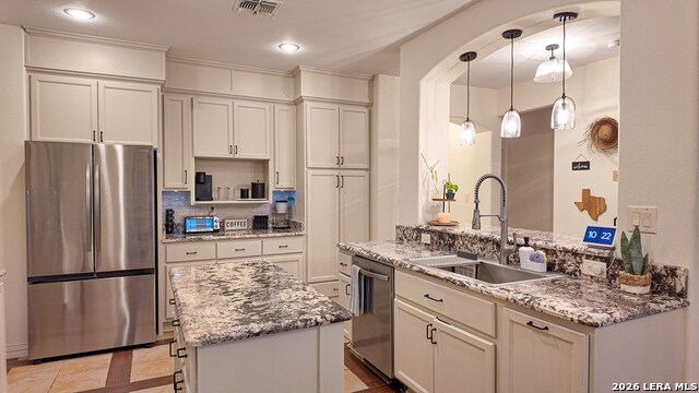 615 N Trinity St Property Photo 20