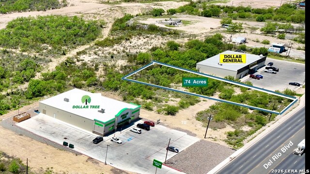 3237 Del Rio Blvd Property Photo 3