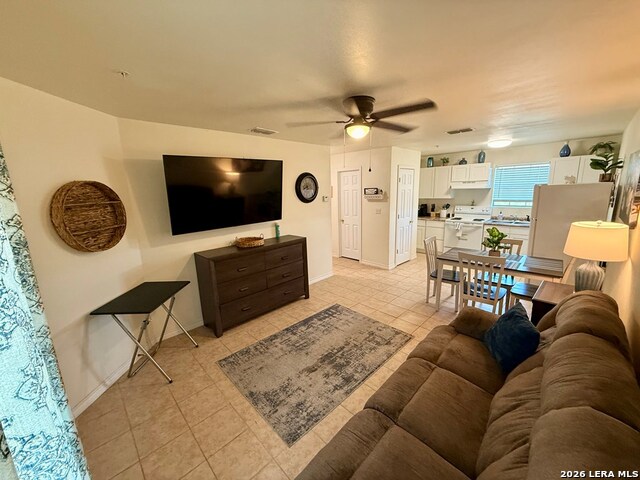 391 Riverside Dr Property Photo 3