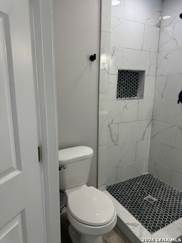 919 Ave C Property Photo 6