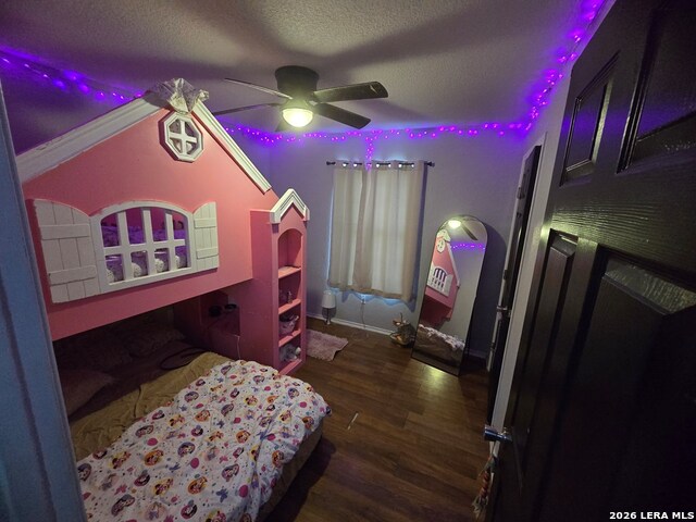 1045 Lazar Property Photo 5