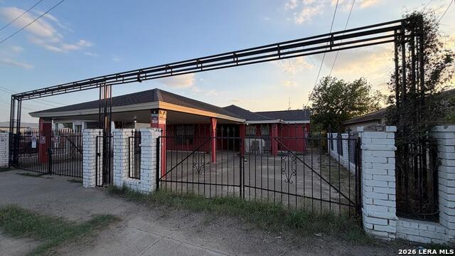 1558 Eidson Rd Property Photo 1