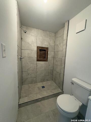 555 Adams Property Photo 14