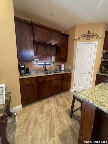 2822 Garden View Property Photo 6